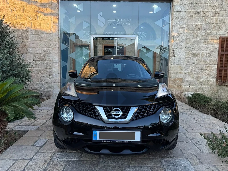 Nissan Juke 2015  ( 1 Owner , 1.6L Not Turbo )