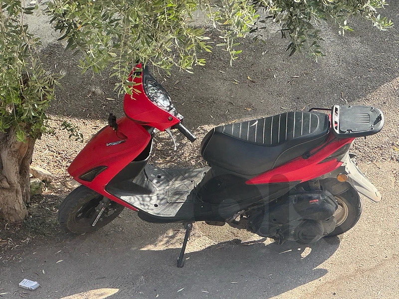 V150 CC Azzo asa el tenye