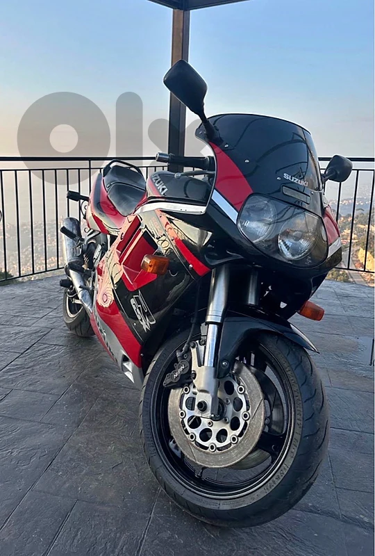 Suzuki 1100 gsxr