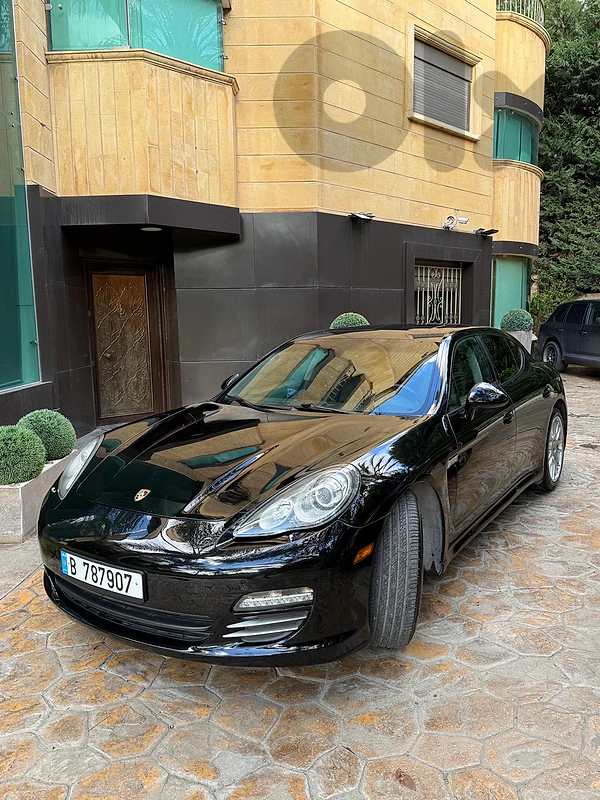 Porsche Panamera 2011 v6