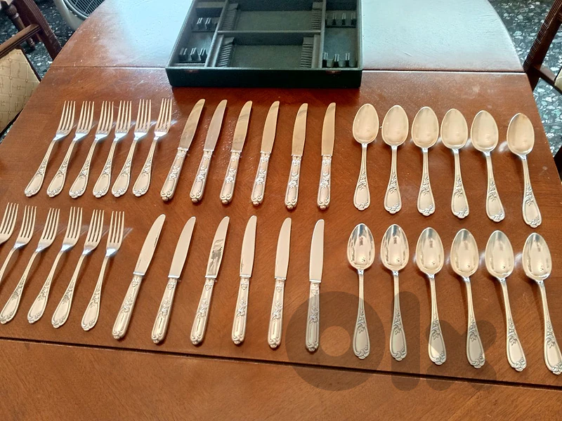 Erquis 36pcs silver plated cutlery set