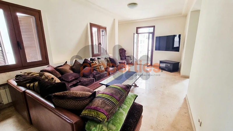 Apartment For Rent In Achrafieh شقة للإيجار في الأشرفية CPBMH36
