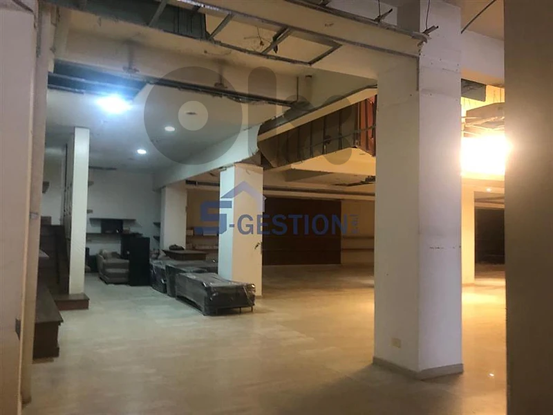 Shop with open space in Gemayzé for rent /محل تجاري في الجميزة للايجار