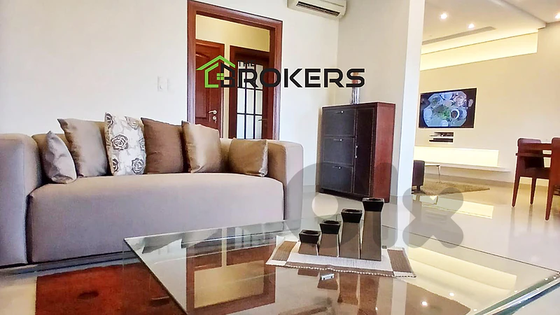 Apartment for Sale in Mar Elias شقة للبيع في مار الياس