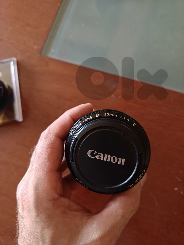 Canon lens EF 50MM II F1. 8