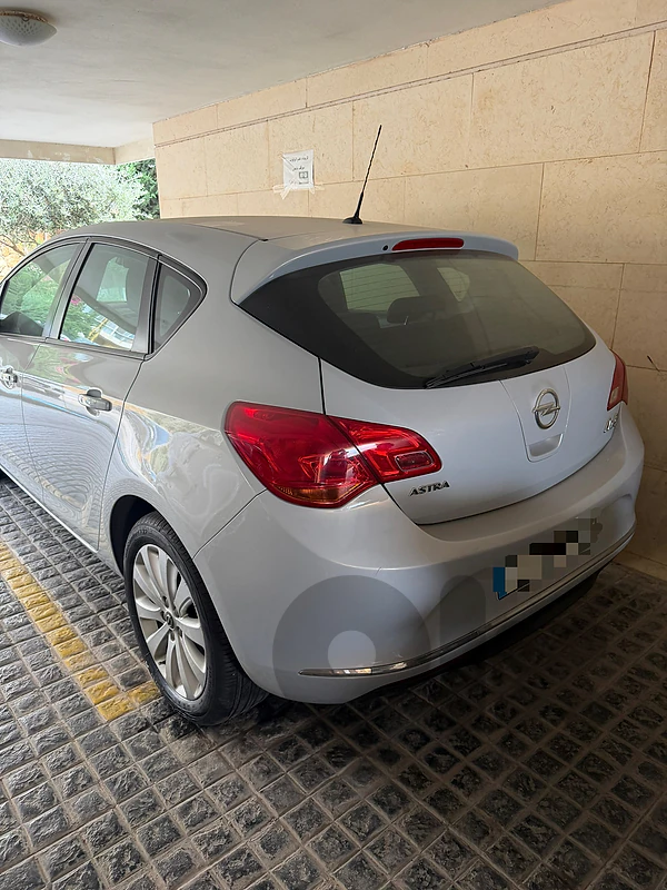 Opel Astra 2015 hatchback