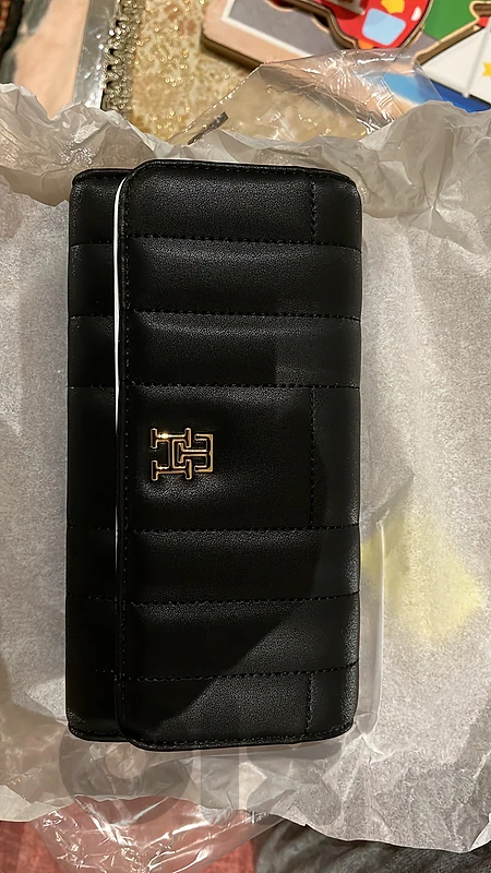 Original Tommy Hilfiger Women Wallets