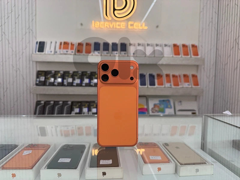 17 Pro Max Orange 1 Terra esim