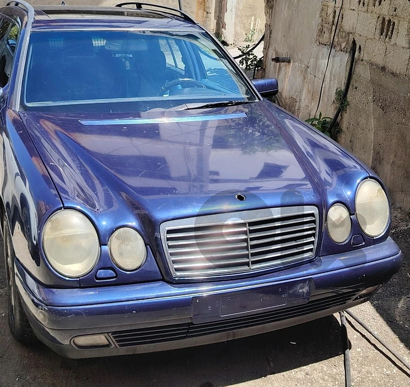 mercedes benz blue e280