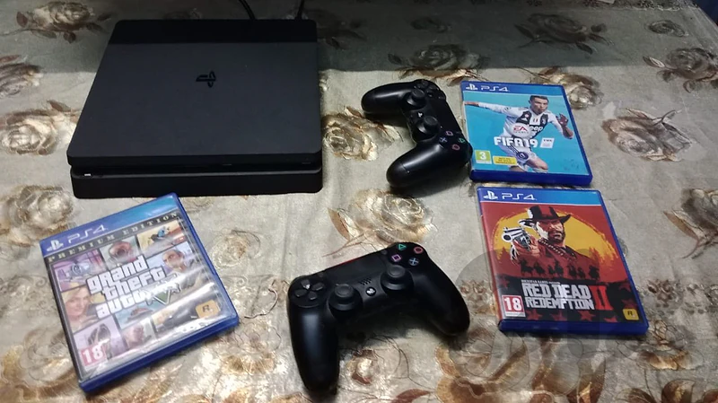 ps4 slim