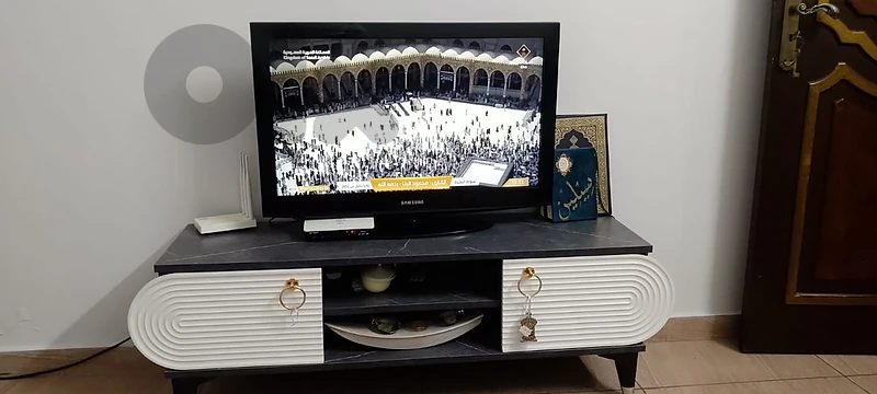 للبيع