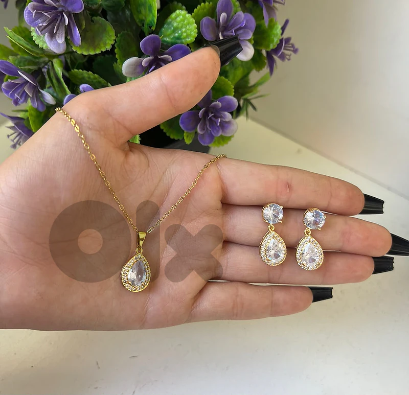 Necklace + eari3 Necklace + eari3
