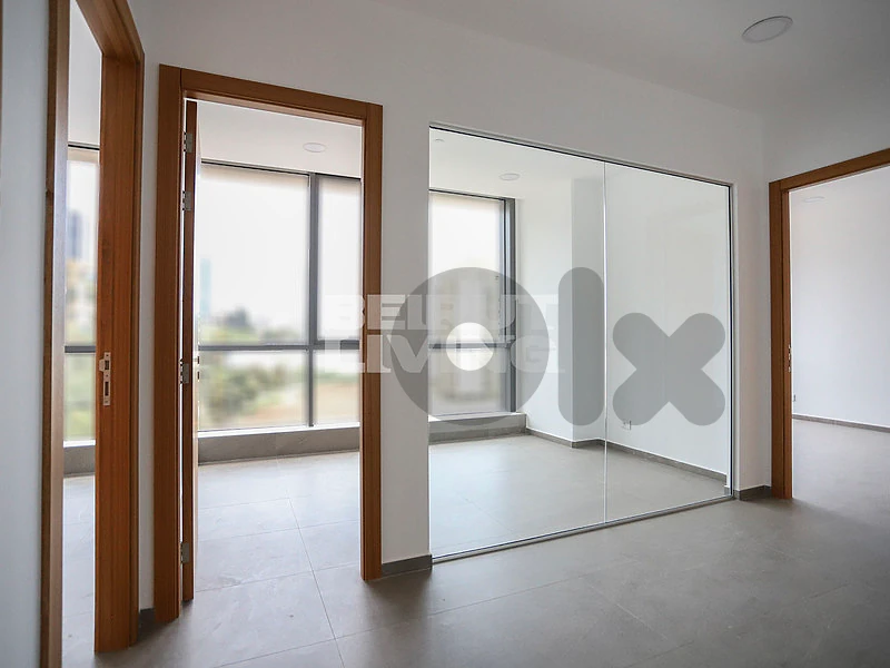 Sunny Office | Great Area | Modern Center