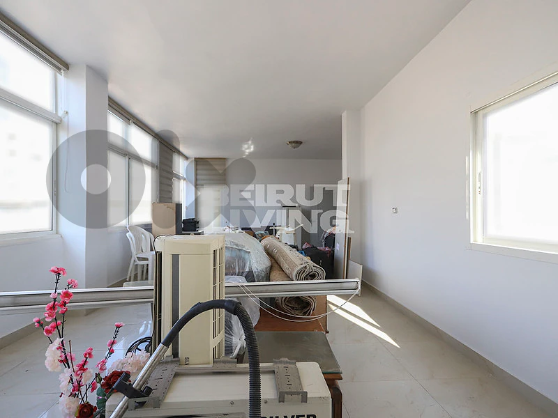 Sunny Renovated Flat | Balcony | Prime Location