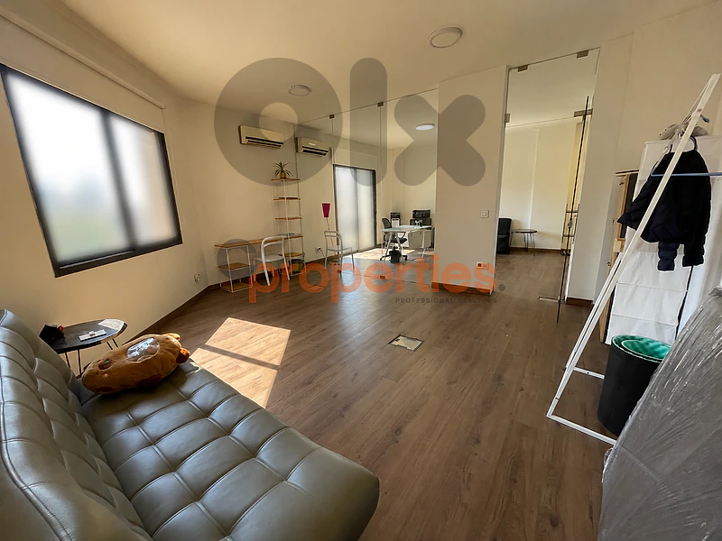 Office for rent in Saifi  مكتب للإيجار في الصيفي CPBPK75