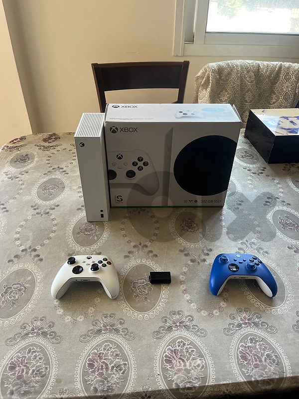 Xbox Series S with 10 PAID games
