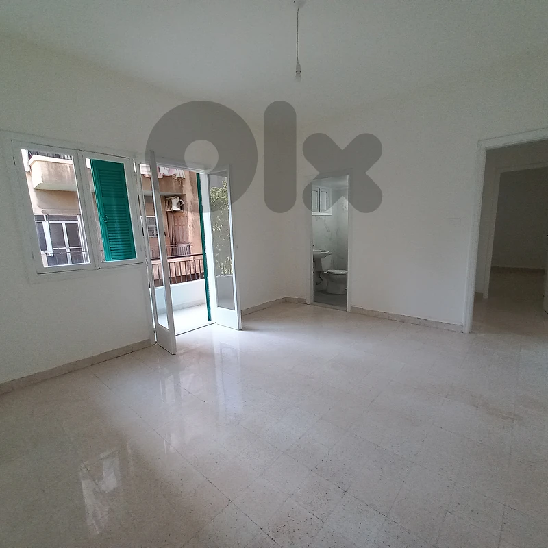 Suitable apartment in Zalka for sale شقة مناسبة للبيع في الزلقا