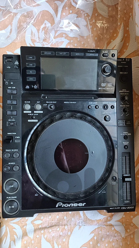 Pioneer CDJ-2000 (1 UNIT)