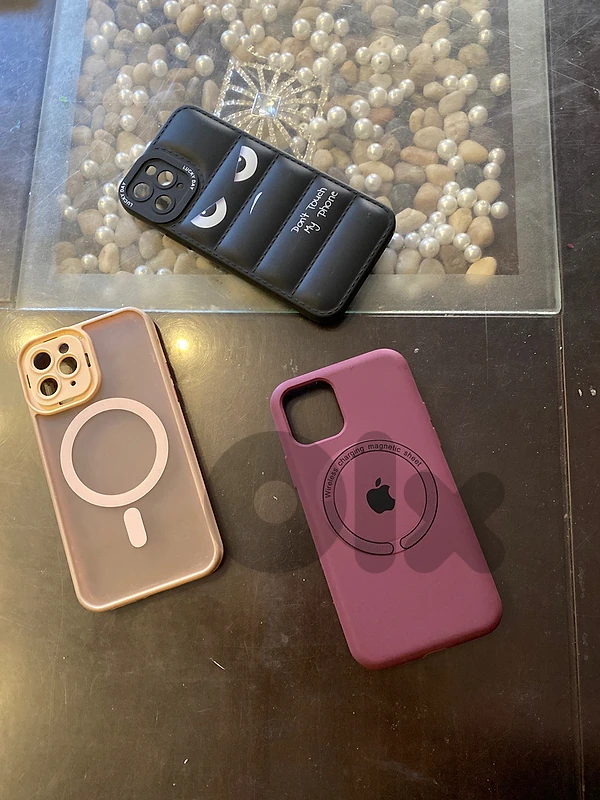 3 Iphone 11 pro cases Very negotiable