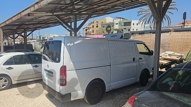 Toyota  HIACE 2015