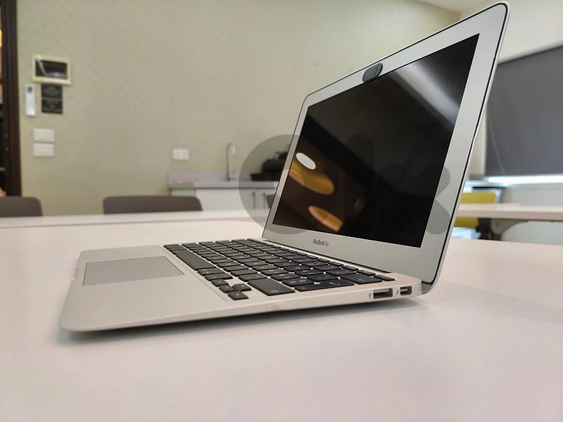 MacBook Air 11 inch (Mid 2013)