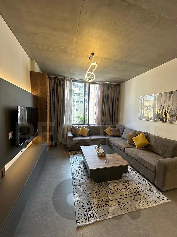 Furnished Studio For Rent In Spears استوديو مفروش للايجار في سبيرز