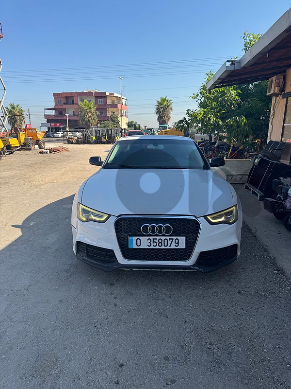 Audi A5 2012 audi A5- 2.0 Turbo