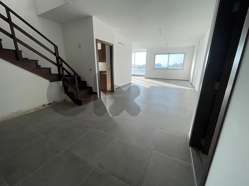 Duplex with Terrace for Sale in Dbayehشقة دوبلكس مع تراس للبيع في ضبية