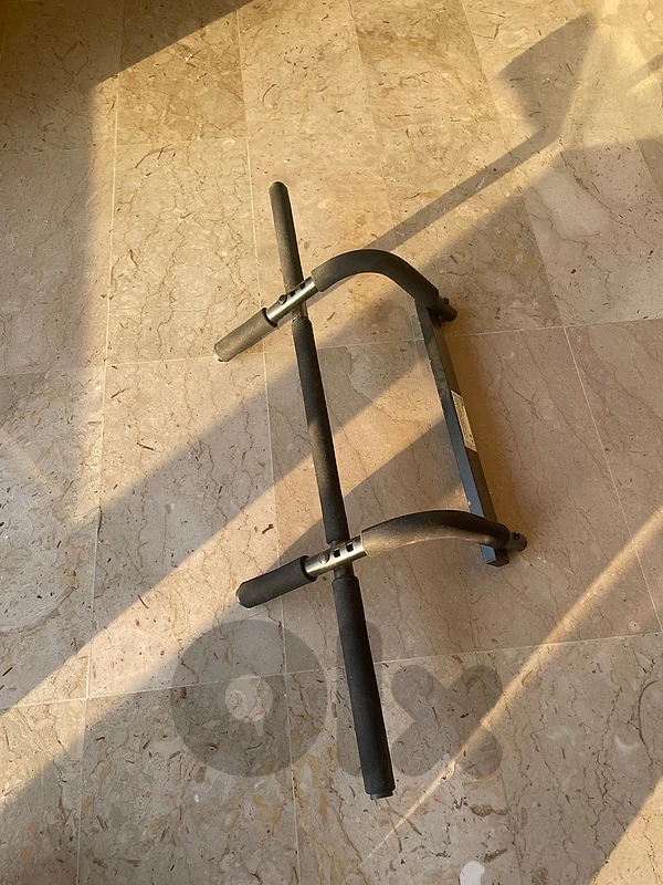 Pull-Up Bar