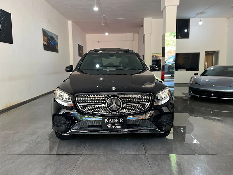 Mercedes-Benz GLC 300 V4 2018 4Matic