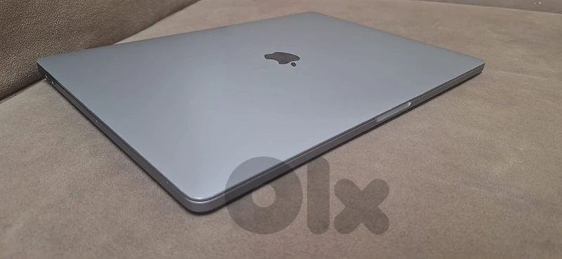 MacBook Pro 16” Intel i9 64GB RAM / 512GB SSD Radeon Pro 5500M 8GB