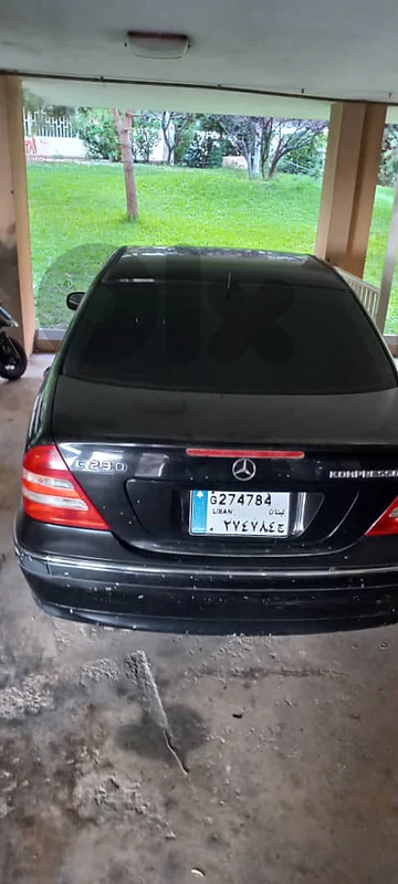 Mercedes-Benz C-Class 2005 230