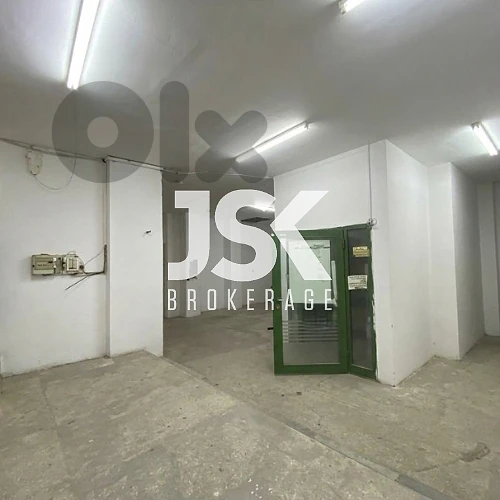 L22167 Warehouse For Sale in Verdun, Beirut