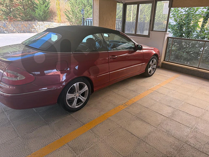 Mercedes-Benz CLK-Class 2005 320