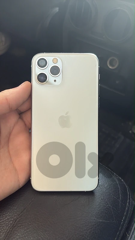 11 pro white