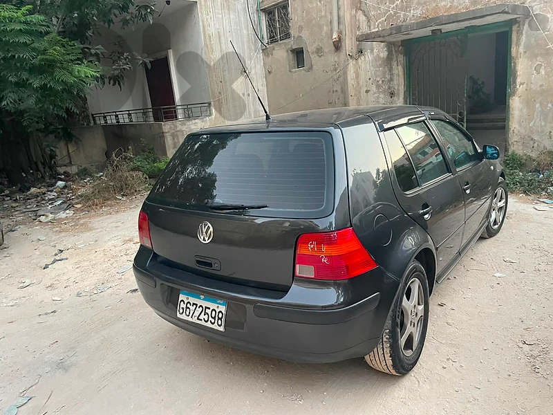 Volkswagen Golf 2004