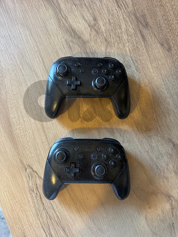 Switch Pro Controllers