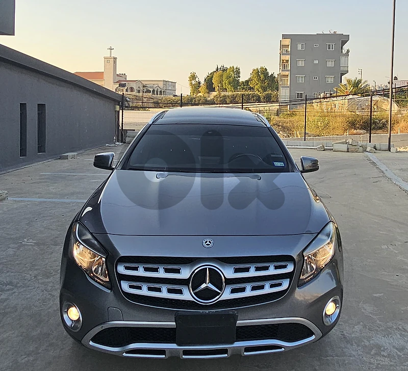 Mercedes-Bez GLA250 2018 75000 miles California Source