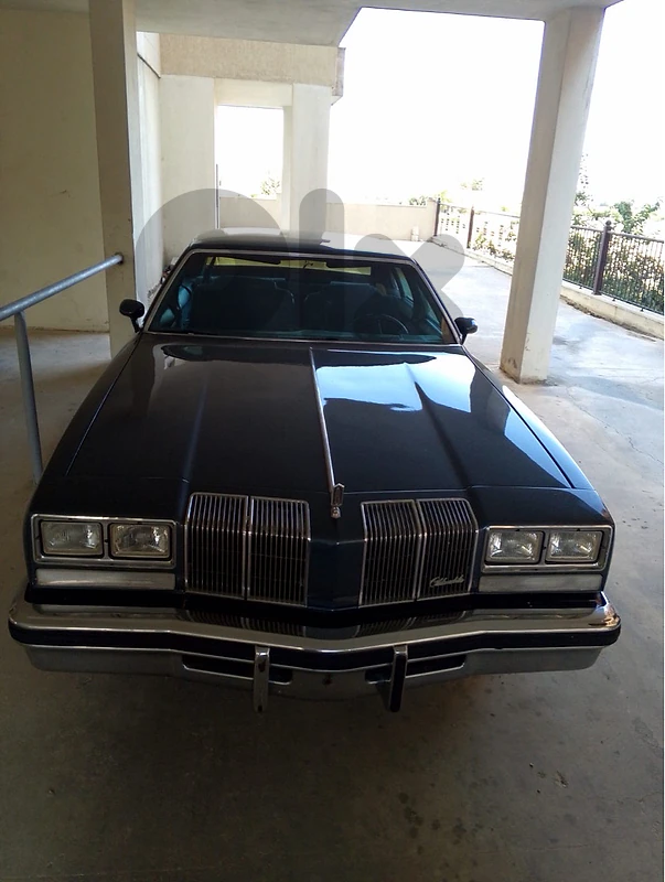 Oldsmobile Cutlass Supreme 1977