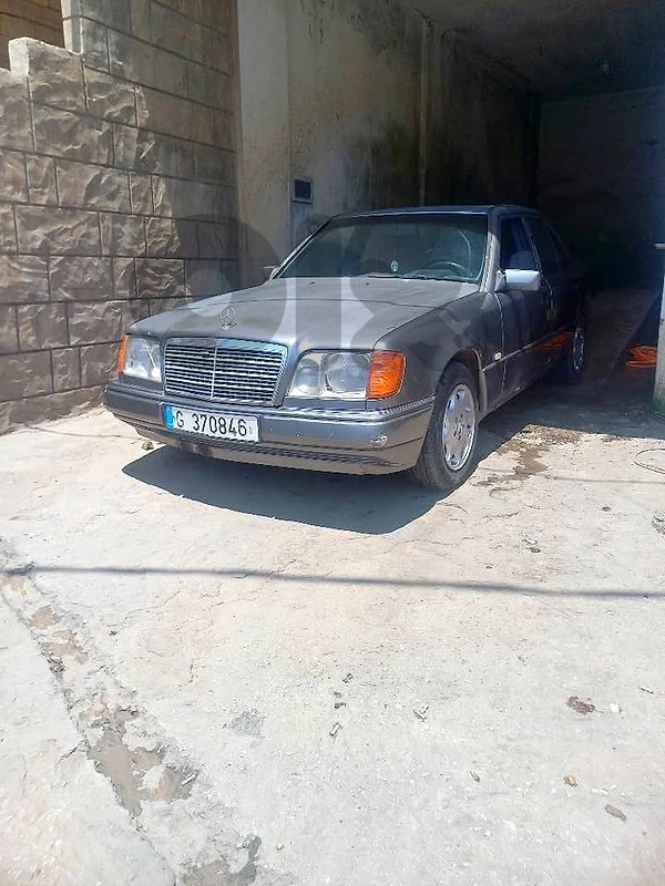 Mercedes benz 220 1995