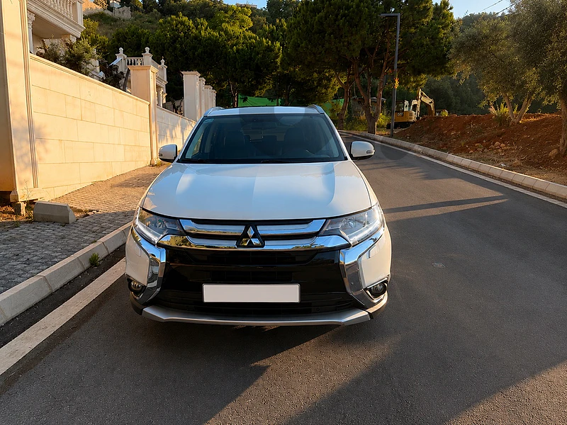 Mitsubishi Outlander 2018 company Source 1 owner
