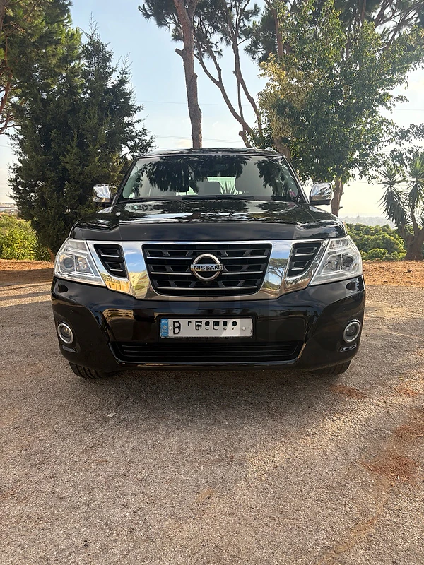 Nissan Patrol 2012 platinum