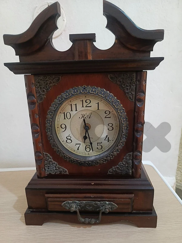 antique wooden desk clock