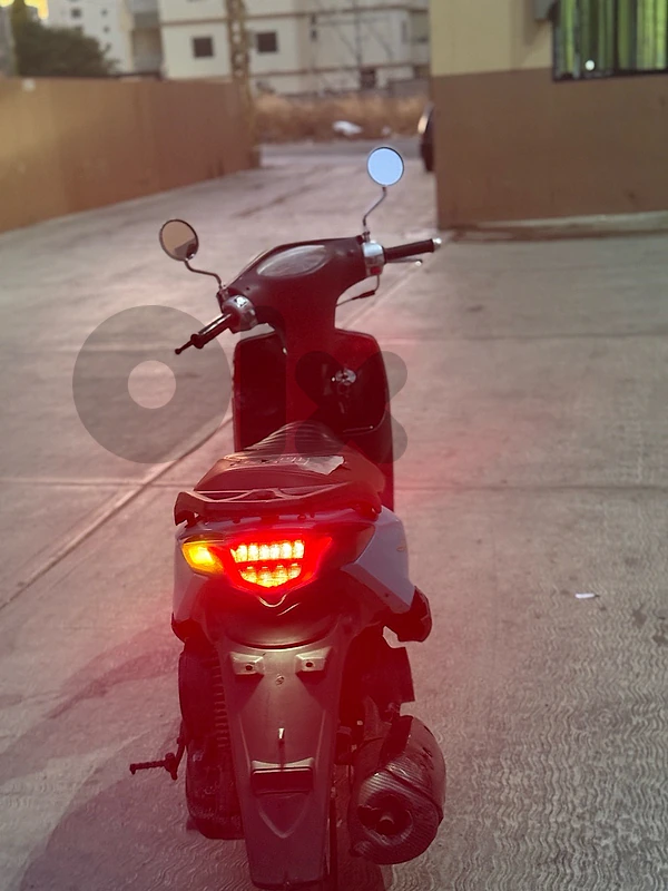 sweet 125cc look 2024