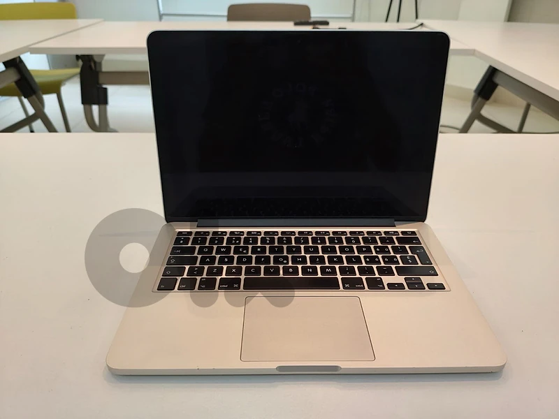 Apple MacBook Pro 13” (2015) i7, 16 & 512