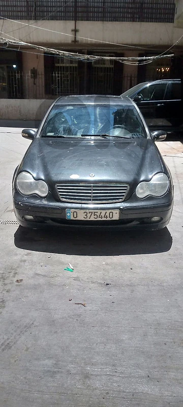 مرسيدس بنز 240/260/280 2001 سي ٢٤٠
