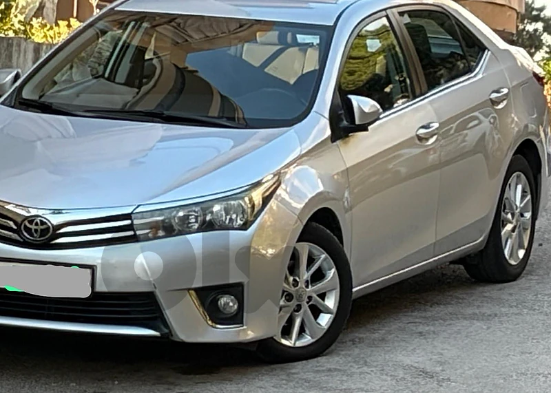 Toyota Corolla 2015 sedan 1.8 Toyota Corolla 2015 sedan 1.8