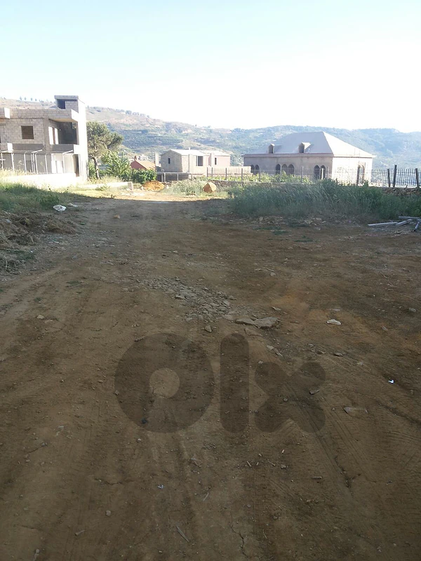 LAND IN HRAJEL