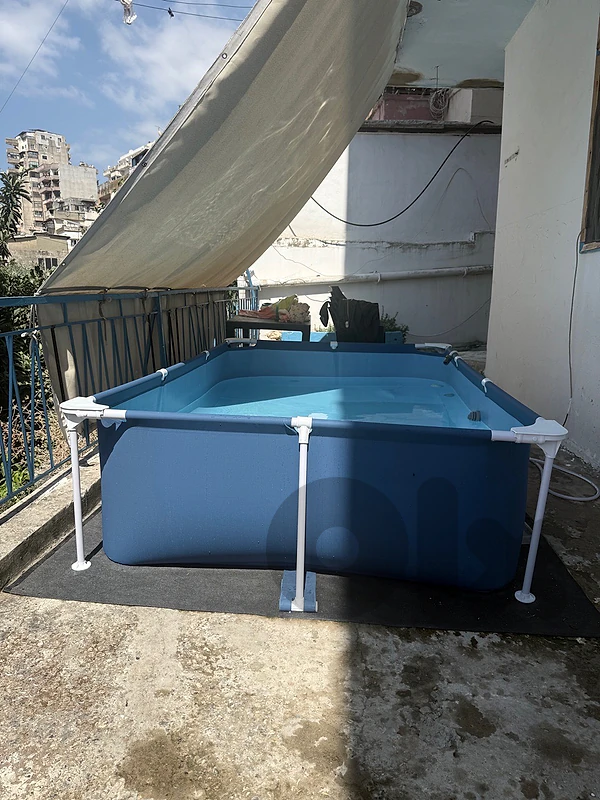 pool like new with accessories
