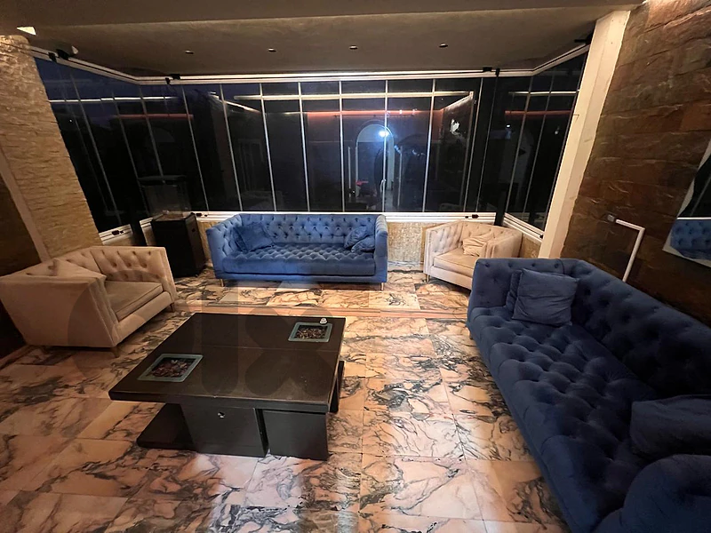 Full living room & bedroom